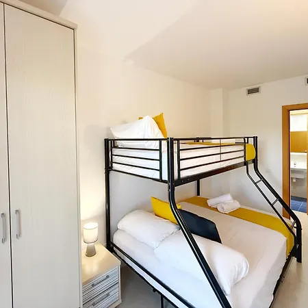 Domuum Holidays - Paradise Village Ii * Salou