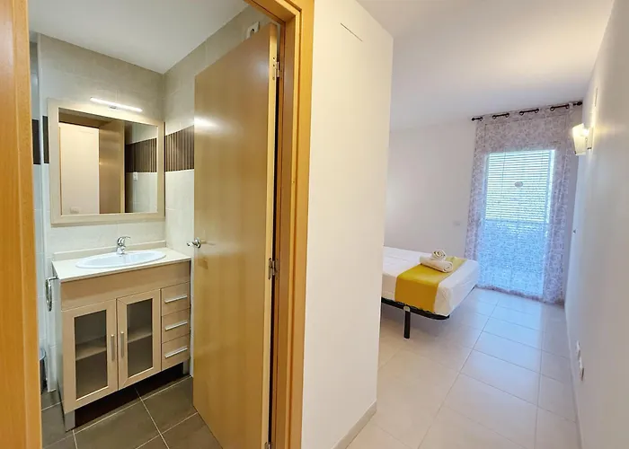 Domuum Holidays - Paradise Village Ii דירה
